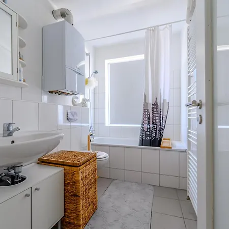 1,9 Km Zur Messe 3-zimmer-wohnung In Laatzen Id-3 Отель *